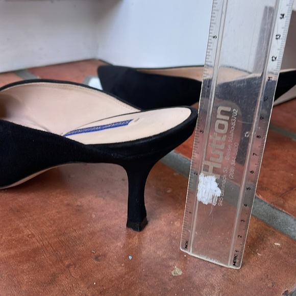 Stuart Weitzman Suede Kitten Heels - Picture 5 of 6
